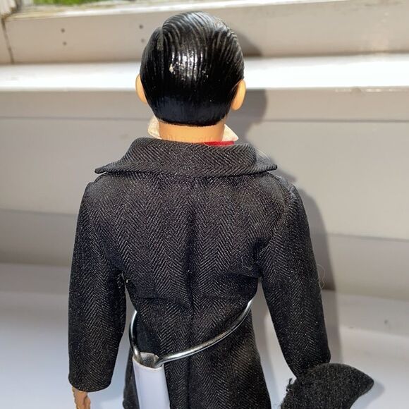 Vintage 1989 Gone With The Wind Rhett Butler/Clark Gable doll on stand - Picture 5 of 7